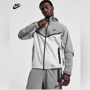 Mens Nike Sportswear Tech Fleece Full-Zip Woven Hoodie HM7151 014 Size XLarge